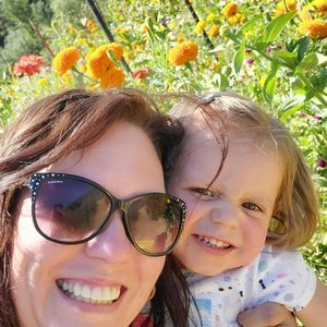 Meet your Posher, Stephanie